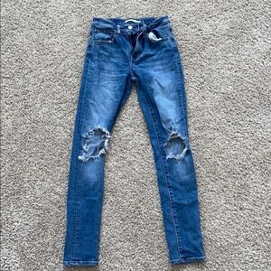 Levi's Women's Distressed Blue Skinny Jeans